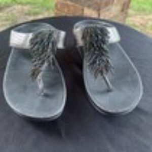 Womens FitFlop Size 6 Metallic Beaded Thong Sandals Flip Flops Rumba Cha Cha